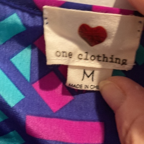 129. LOVE ONE CLOTHING - Picture 2 of 5